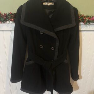 Kenneth Cole Elegant Black and Charcoal Pea Coat